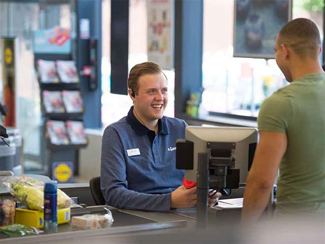 customer assistant in stratford east london e15 lidl totaljobs customer assistant