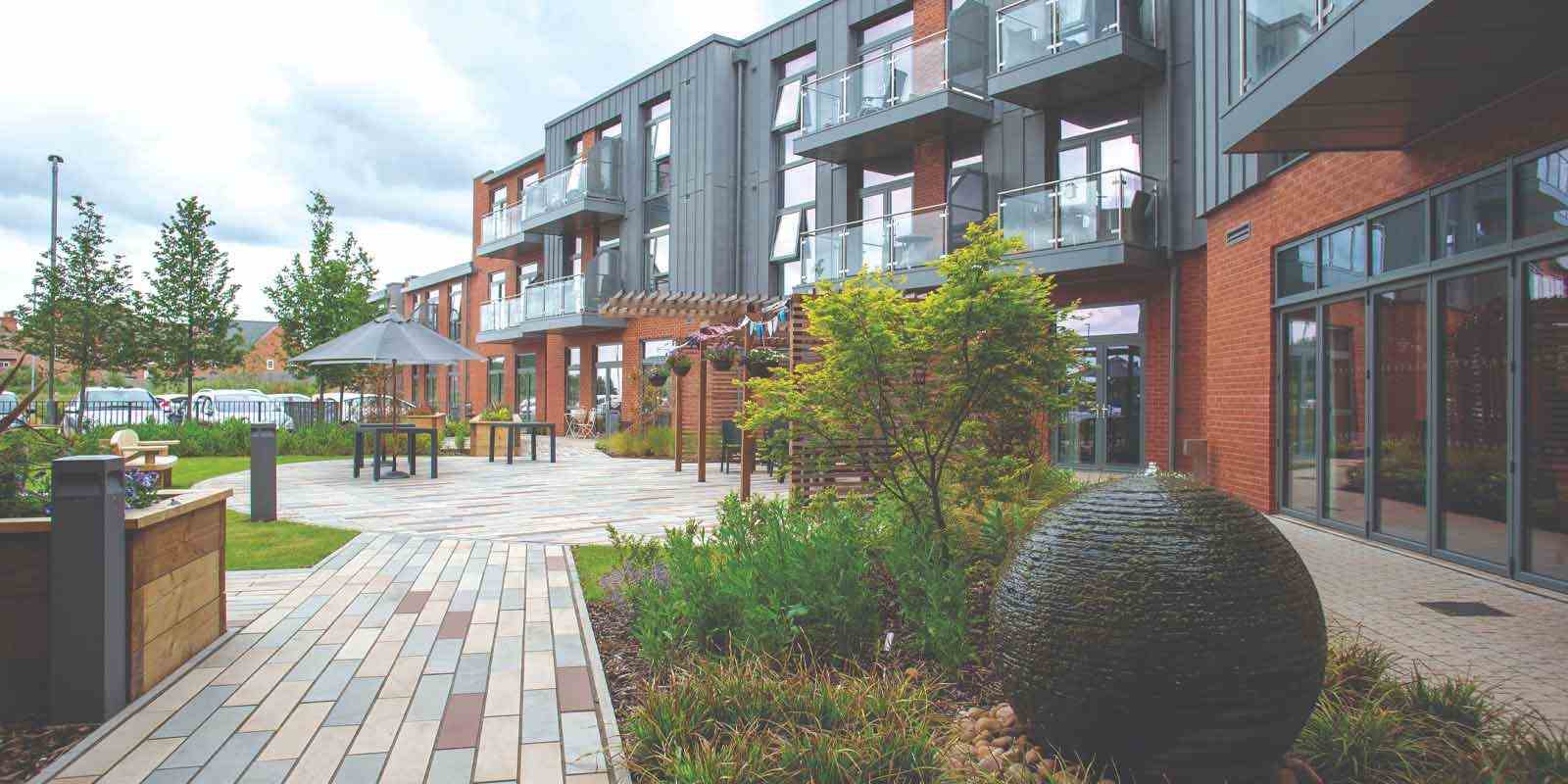 Apprentice Administration Assistant in Sinope, Coalville (LE67), LE67